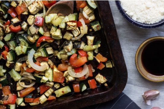 Salada de legumes assados