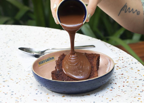 Bolo do café zinn faz sucesso nas lojas e nas redes
