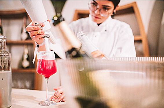 Chandon brinda a brasilidade na SP-Arte Rotas Brasileiras