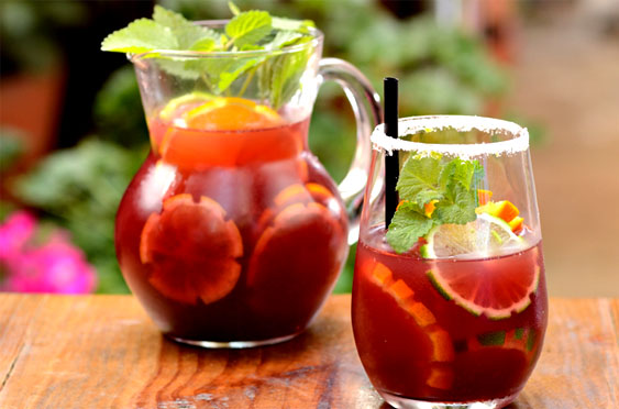 Celebre o Carnaval com drinks exclusivos no Bistrot de Paris