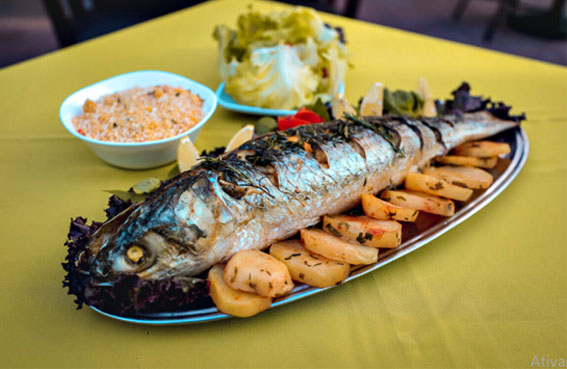 Época de gastronomia caiçara no litoral do Paraná