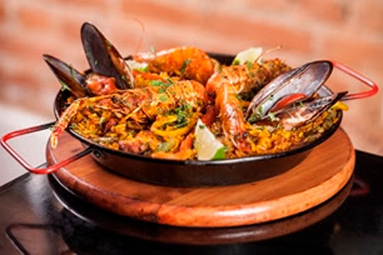 Celebre a Páscoa no La Paella