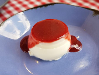 Panna cotta: aprenda a fazer o doce do filme O Poço