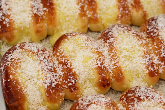 Andréa Nakamura Celebra o Dia Mundial do Pão com receita especial