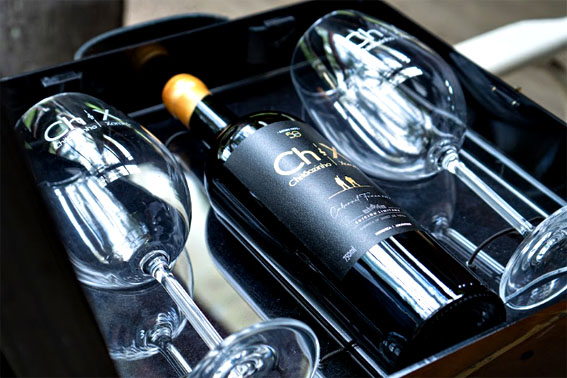 Chitãozinho e Xororó lançam vinho comemorativo